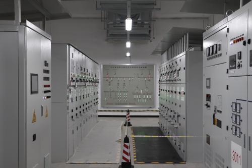 天津市轨道交通Z4线一期工程首座车站变电所送电成功(图3)