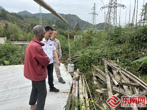 永泰供电：排查漂浮物隐患确保变电站供电安全(图1)