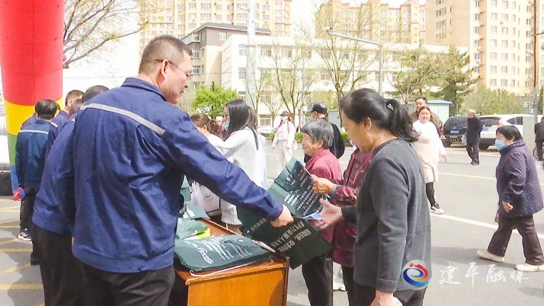 宣传电力知识护航电力设施(图1)
