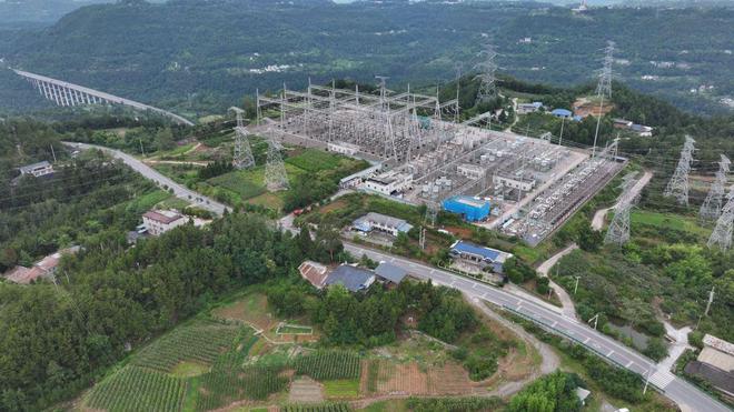 巴中500千伏变电站新建3号主变正式投运(图1)