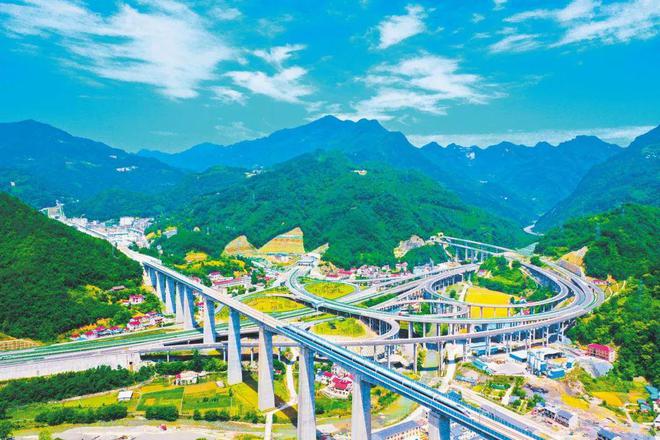 【产业地理】高考地理中的基础设施！高考中的十九大工业问题！(图12)