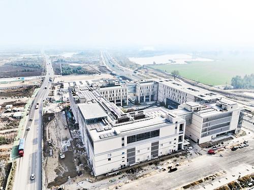 首座220千伏变电站建成投运(图1)