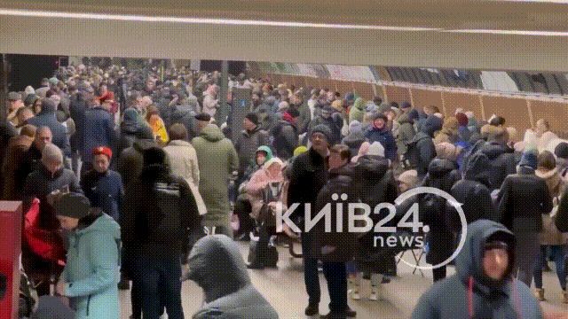 炸！轰炸机倾泻导弹乌克兰人被炸到心理崩溃俄军准备决战北约(图1)