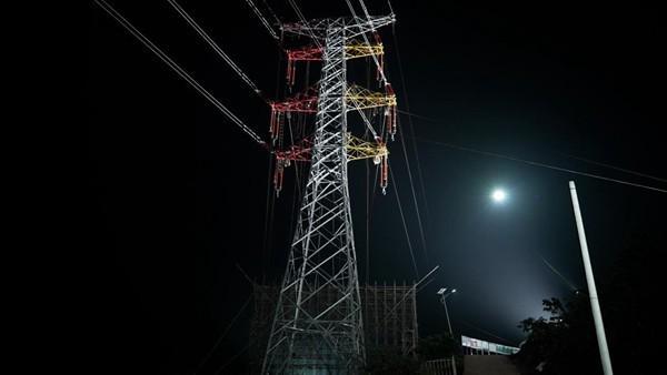 “窗口期”可视化作业全力推进跨高铁电力线路工程建设(图3)