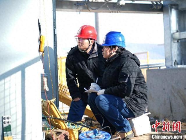 黑龙江林海500千伏变电站主变扩建工程投产送电提高亚冬会电力保障能力(图1)