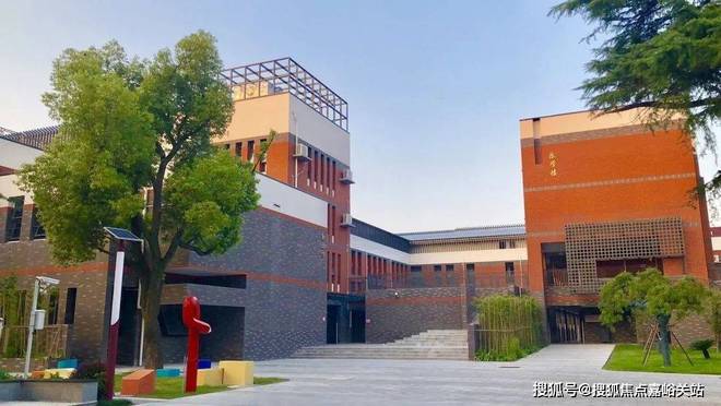 保利建发璟玥府-网站_保利建发璟玥府售楼处-2025楼盘评测(图6)