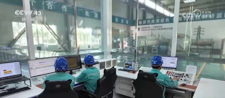 奋进的中国我们的“十四五”丨风从草原来、电送全中国跨越山海的绿电输送(图5)