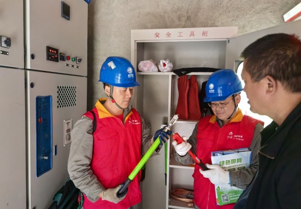 城口：以村网建设为笔绘就乡村振兴电力新图景(图1)