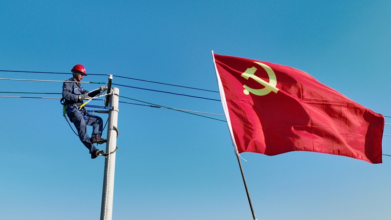 打好抢修复电“游击战”！兴义供电局：助力湛江灾区点亮“万家灯”(图1)