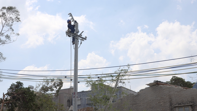 打好抢修复电“游击战”！兴义供电局：助力湛江灾区点亮“万家灯”(图5)