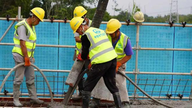 封顶成渝中线高铁有新进展(图2)