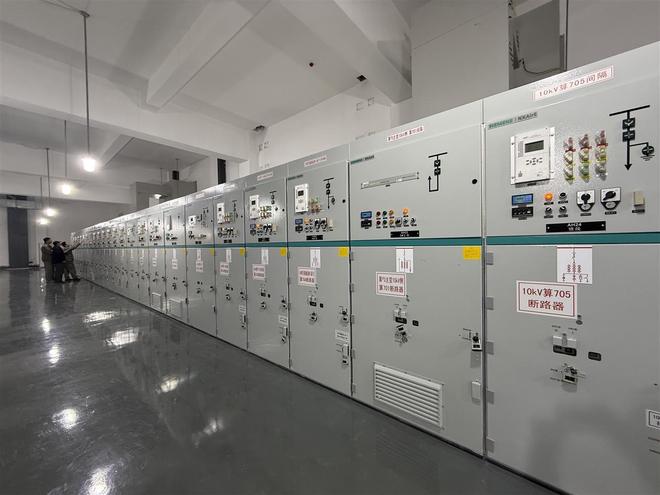 中国电信中部智算中心（网安基地）110kV变电站成功送电(图2)