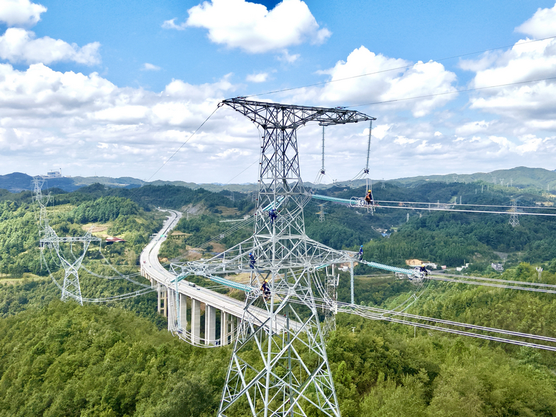 贵州史上投资规模最大输变电工程投运(图3)