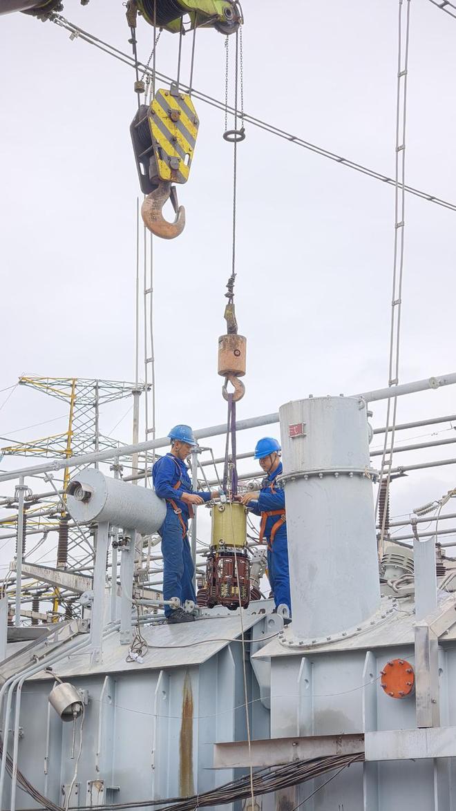 雅安：枢纽升级220千伏名山变电站更换“散热装备”(图2)