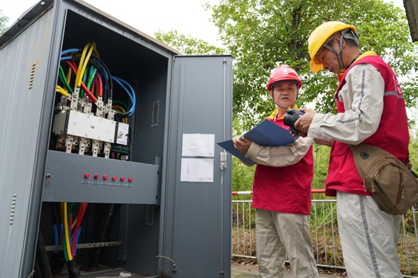 永川“安全用电平安学校”建设初见成效(图2)