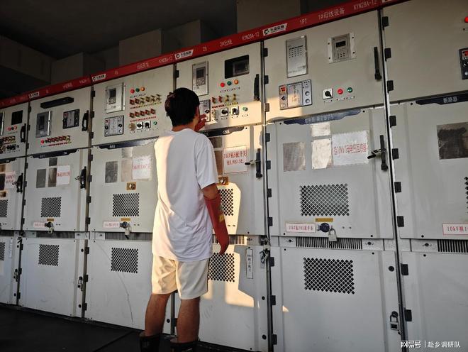 电力赋能乡村振兴:祖师庙镇变电站调研(图2)