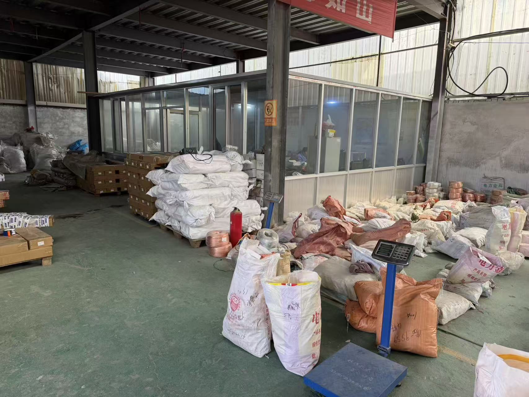 电力工程采购的‘隐形成本’：如何避开2026年批发采购的那些坑？(图3)